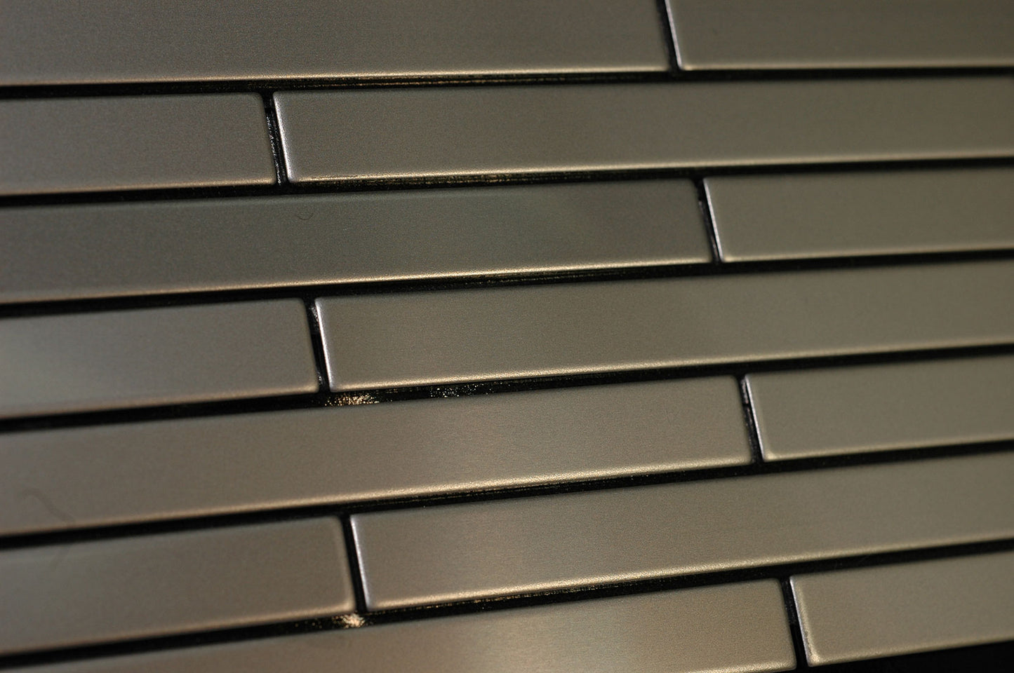 Deedee stainless steel tile