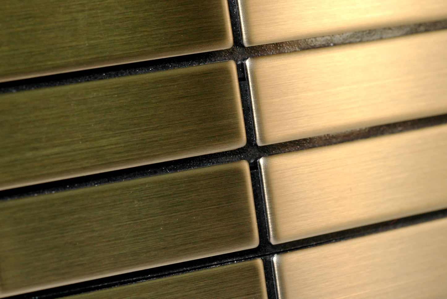 Cabin titanium gold tile